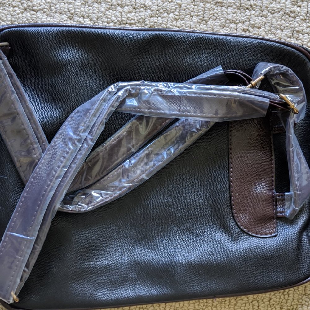 Brand New - Medium Multi-Color Backpack - Picture 3 of 5